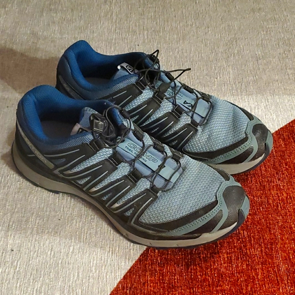 Womens Salomon green  trail running shoes size 9